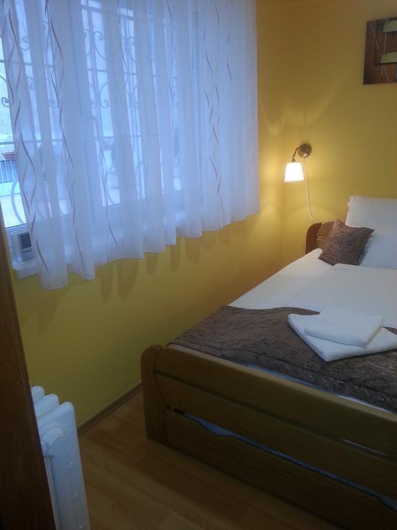 Szinva Apartman มิชโคลซ์ ภายนอก รูปภาพ